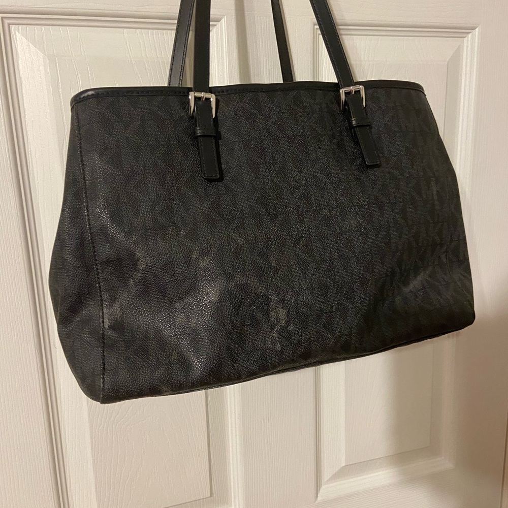 Michael Kors Black Monogram Tote
Preloved condition - Picture 4 of 12